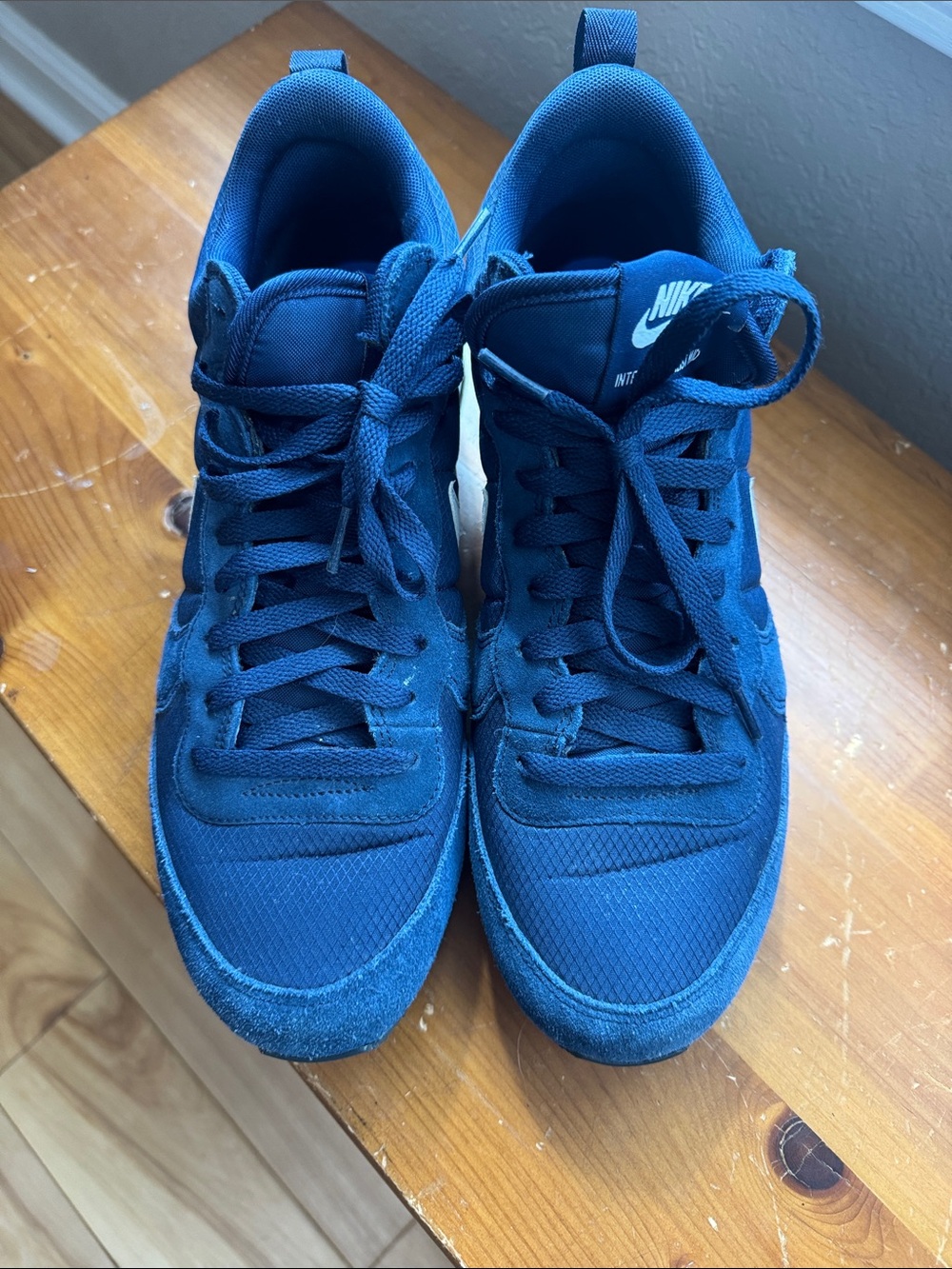 Nike Men’s Royal Blue Low-Top Sneakers